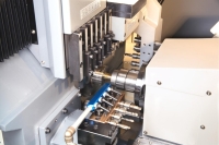 Tool center of dual spindle Tool center of dual spindle