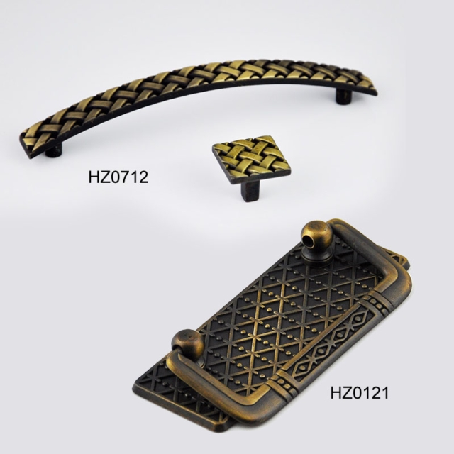 Furniture handles & knobs Antique