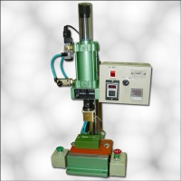 PLASTIC WELDING MACHINE