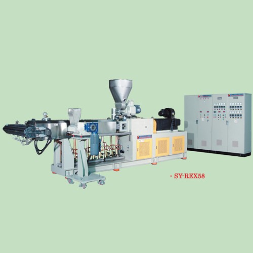 Co-rotating Twin Screw Extruder