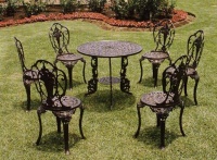 Rose Round Table