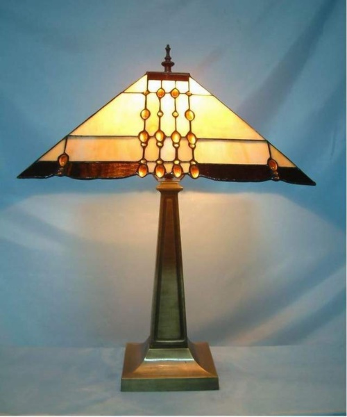 Stained Glass Geometrical Pattern Table Lamp
