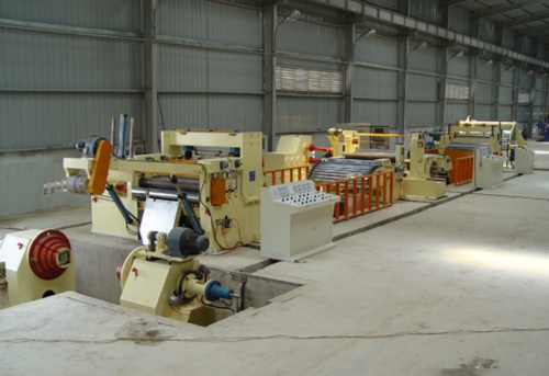 Automatic steel sheet slitting machine